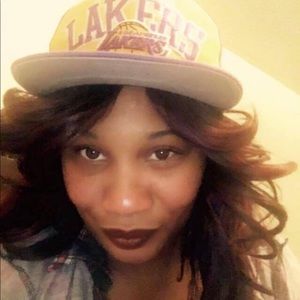 Meet your Posher, Leslie